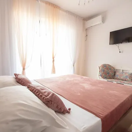 Apartmán Happy Vibes Apartament *